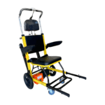 Chaise monte-escalier électrique 153F installée sur un escalier domestique, montrant l'assise, le rail et les commandes.