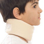 Collier cervical souple Morsa Cyberg pour enfant, de couleur [préciser la couleur du collier, ex: bleu clair], conçu pour le confort et le soutien du cou. L'image montre un collier ergonomique, adaptable à la forme du cou, avec une texture [préciser la texture, ex: lisse et douce]. Il est présenté [préciser la présentation, ex: sur un fond blanc ou porté par un enfant]. Le produit est destiné à soulager les tensions et la fatigue cervicale chez les enfants.