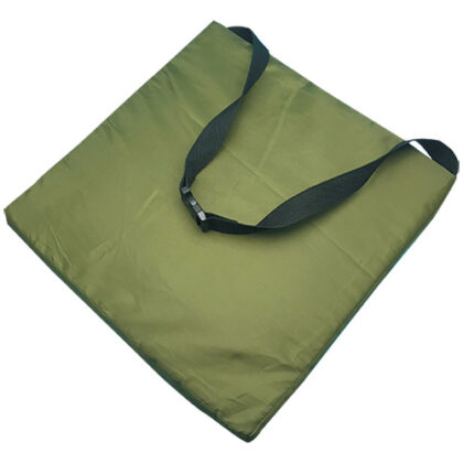 Coussins anti-escarres en gel Starcare, confortables et protecteurs. Gel médical visible à travers le coussin, conçu pour prévenir les plaies de pression. Lavable et facile d'entretien. Disponible sur [Nom de votre site e-commerce].