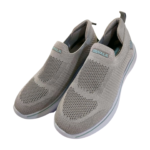 Baskets beige pour femme Gowlak (réf. 1130) : design élégant et discret. Chaussures orthopédiques offrant confort et soutien, avec semelle anatomique antidérapante. Idéales pour un usage quotidien et les pieds sensibles.