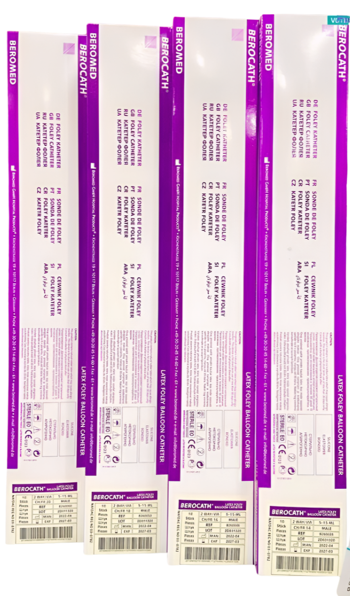 Sonde de Foley pour femme Beromed, présentée dans son emballage. La sonde, de couleur transparente, est visiblement flexible et munie d'un ballonnet. L'emballage est clairement étiqueté avec la marque "Beromed" et indique les tailles disponibles (CH12-CH18). Le produit est conçu pour une gestion confortable et efficace de la rétention urinaire.