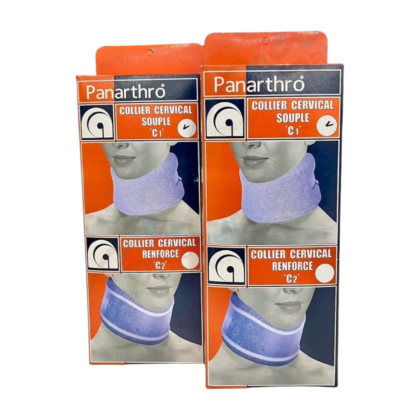 Collier cervical souple Panarthro C.C1, modèle M/XL, visible sur l'image. Collier de couleur [insérer la couleur du collier, ex: bleu clair] conçu pour le soutien léger à modéré du cou et l'amélioration de la posture. Texture souple et flexible.