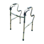 Déambulateur releveur pliable en métal chromé, sans roues, conçu pour faciliter la marche et le lever. Objet robuste et léger.