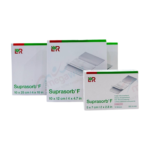 Pansement film stérile LR Suprasorb F, de 10x12cm, présenté sur fond neutre. Le pansement est de couleur blanche, légèrement texturé, avec des bords ondulés et une zone centrale de matériau hydrocolloïde visible. Il est conçu pour protéger les plaies, brûlures légères et éraflures, et semble respirant.
