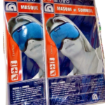 Masque de sommeil Panarthro, couleur [indiquer la couleur du masque, ex: noir, bleu marine], en forme [indiquer la forme, ex: ergonomique, enveloppant], conçu pour bloquer la lumière et offrir confort. Il est [indiquer la texture, ex: doux, en tissu] et léger.