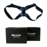 Correcteur de posture discret et confortable Mericle de Berbas, visible sur le dos d'une personne. Il aide à améliorer l'alignement et à soulager les douleurs dorsales.