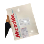 Implant Microval Combi Mesh 30x30 : maille biocompatible pour la réparation tissulaire, utilisée en parapharmacie et dispositifs médicaux. L'image présente un implant de maille de couleur [indiquer la couleur de la maille, ex : gris clair, blanc] de dimensions 30x30 mm, présentant une structure [indiquer la structure, ex : poreuse, régulière] idéalement conçue pour favoriser la cicatrisation et l'intégration tissulaire.