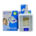 Tensiomètre électronique Oromed ORO-N1 BASIC. Dispositif médical pour mesurer la tension artérielle à domicile. Affichage numérique clair et facile à lire. Compact et ergonomique.