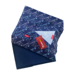 Tenue de bloc Confoped Bleu Nuit : uniforme professionnel bleu foncé avec un motif subtil de stéthoscope, conçu pour le confort, le style et la durabilité des professionnels de santé (infirmiers, médecins). Qualité Confoped.