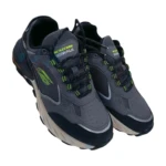 Chaussure orthopédique Royal 97-1 pour homme, modèle confortable et de qualité, conçue pour soulager les douleurs liées à la fasciite plantaire et au hallux valgus. Disponible en tailles 40 à 45.