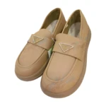 Chaussures basses femme Royal, couleur camel, référence 9-22. Style élégant et intemporel. Disponibles en tailles 37 à 41. Idéales pour un confort quotidien durable.