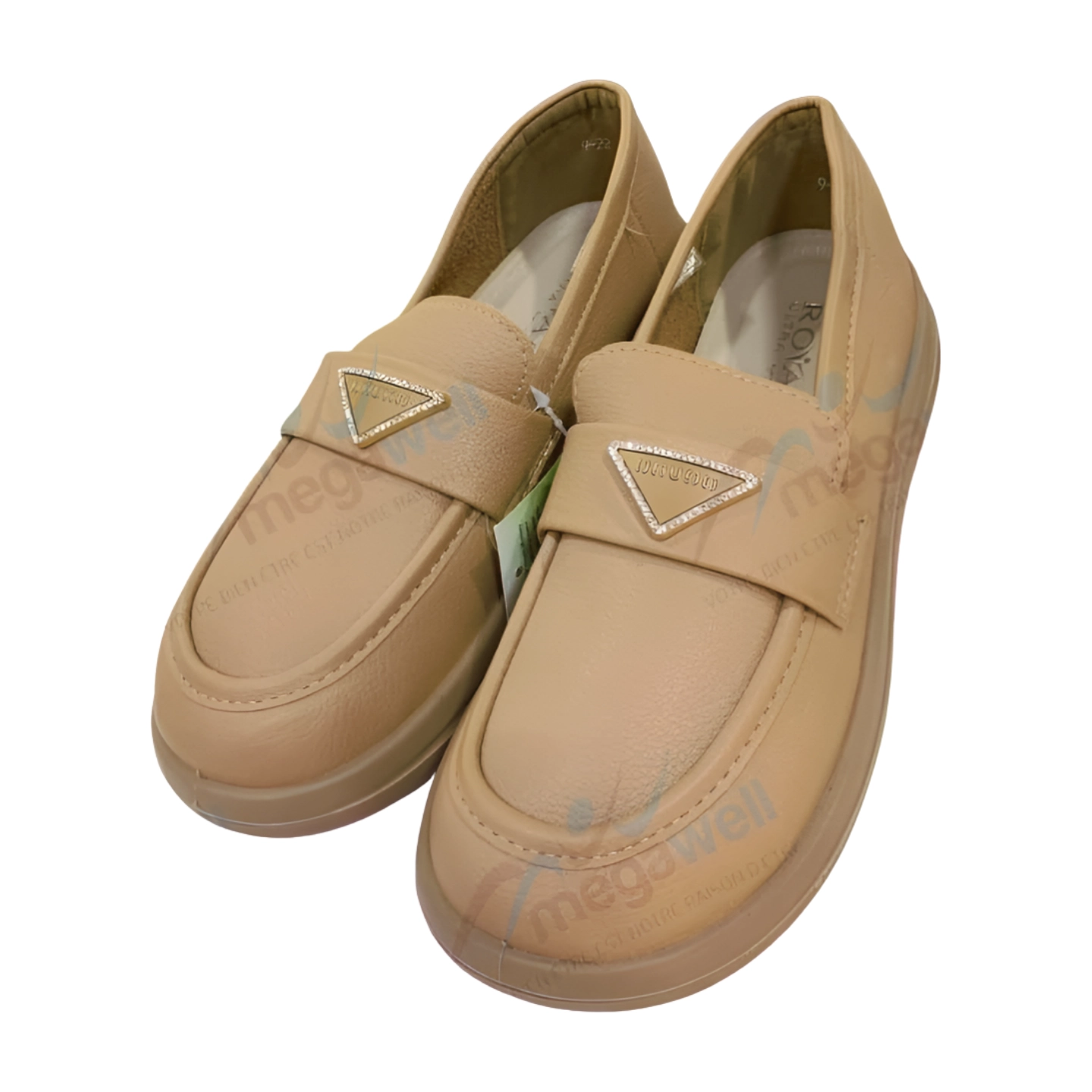 Chaussures basses femme Royal, couleur camel, référence 9-22. Style élégant et intemporel. Disponibles en tailles 37 à 41. Idéales pour un confort quotidien durable.