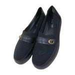 Chaussure femme noire, élégante et confortable, idéale pour un usage quotidien. Présentée dans les tailles 36 et 41.