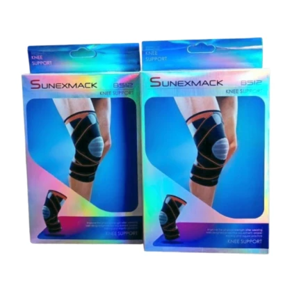 Genouillère Sunexmack B512, taille standard, de couleur [Indiquez la couleur de la genouillère si visible sur l'image, par exemple : noire, grise, bleue]. Elle est présentée comme respirante et réglable, conçue pour offrir un soutien optimal et améliorer la mobilité. La genouillère est visiblement positionnée sur un genou, suggérant son usage thérapeutique.