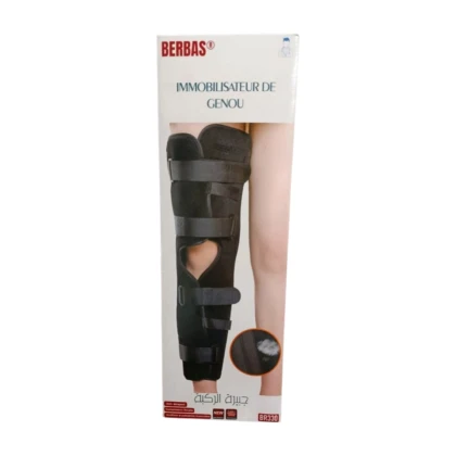Immobilisateur de genou Berbas BR330, taille S/M, présenté. Le produit est un dispositif de soutien de genou, probablement en tissu extensible, conçu pour offrir un maintien optimal et stabiliser l'articulation. Il semble ajuster le genou pour soulager les douleurs, entorses et tendinites. L'image met en évidence le design du produit et sa forme adaptée au genou.