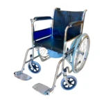 Fauteuil roulant électrique Nd PU702B, siège ouvert en similicuir PU, offrant un design robuste et fiable. Le fauteuil est équipé d'une garde-robe intégrée et conçu pour favoriser l'autonomie et faciliter la mobilité des personnes à mobilité réduite.
