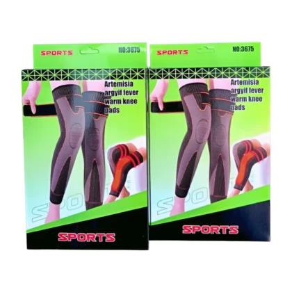 Genouillère universelle de couleur [couleur de la genouillère] conçue pour le soutien et le soulagement de la douleur au genou. Elle présente une structure [décrire la structure : par exemple, lisse, avec des renforts en silicone, etc.] et est présentée sur un fond [couleur du fond]. La genouillère est référencée 3675 et est conçue pour les activités sportives, l'arthrose et les entorses.