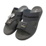 Sabot ouvert gris "Grey" pour homme, modèle Ach MH-27, tailles 41 à 45. Semelle adhérente et respirante, idéal pour la maison, la piscine ou les sorties décontractées.
