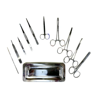 Boîte chirurgicale Holtex IBO1006C, format standard, contenant 11 articles essentiels pour cabinet médical : compresses, gants, pinces, etc. Boîte petite et organisée, conçue pour être stérilisable.