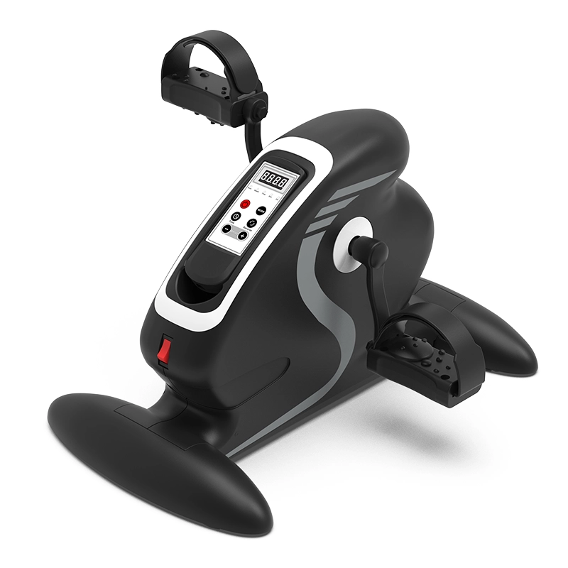 Découvrez le mini-pédalier électrique MC08 Megawell, conçu pour accompagner la rééducation des jambes en toute simplicité depuis le domicile. Cet appareil aide les personnes en convalescence ou à mobilité réduite à réactiver leur circulation sanguine et à solliciter en douceur les muscles des membres inférieurs. Grâce à son moteur électrique réglable, il propose plusieurs niveaux d’assistance. Vous pouvez ainsi opter pour un entraînement passif, où le pédalier entraîne les jambes, ou actif, selon vos capacités du moment. La télécommande intuitive permet de modifier la vitesse ou d’arrêter l’appareil instantanément, sans avoir à se pencher. Compact et léger, le MC08 Megawell se glisse facilement sous un bureau ou à côté d’un fauteuil. Aucun montage compliqué n’est requis et son faible encombrement facilite les déplacements d’une pièce à l’autre. Son fonctionnement silencieux et sa base stable garantissent une utilisation sereine au quotidien. Ce mini-pédalier convient particulièrement aux personnes en récupération après une intervention orthopédique, aux seniors souhaitant préserver leur autonomie et à tous ceux qui ont besoin d’une rééducation progressive des chevilles et des genoux. Des capteurs de sécurité interrompent automatiquement le mouvement en cas de résistance inhabituelle. Pour une utilisation adaptée à votre situation, consultez toujours un professionnel de santé. Intégrez le mini-pédalier électrique MC08 Megawell à vos séances courtes et régulières afin de retrouver progressivement confort et mobilité.