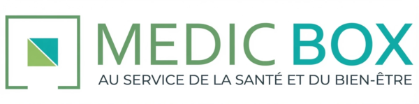 Logo MedicBox, boîte médicale stylisée accompagnée du slogan "Au service de votre santé et de votre bien-être"